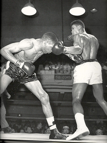 Cassius Clay / Billy Daniels Wire Photo